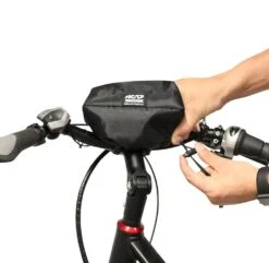 NC-17 Connect - Housse De Protection Pour écran -Pas Cher E-Bike Magasin nc 17 connect housse de protection pour ecran montage 3840x2160